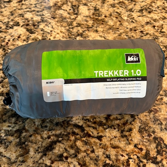 REI Bedding Rei Trekker Selfinflating Sleeping Pad Poshmark